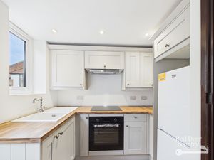 Kitchen- click for photo gallery
